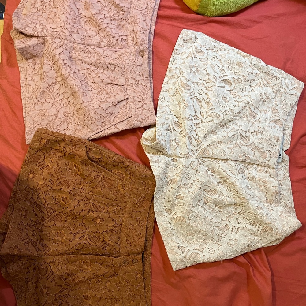 3 NWOT Forever 21 Feminine Floral Lace Shorts w/ Side Pockets